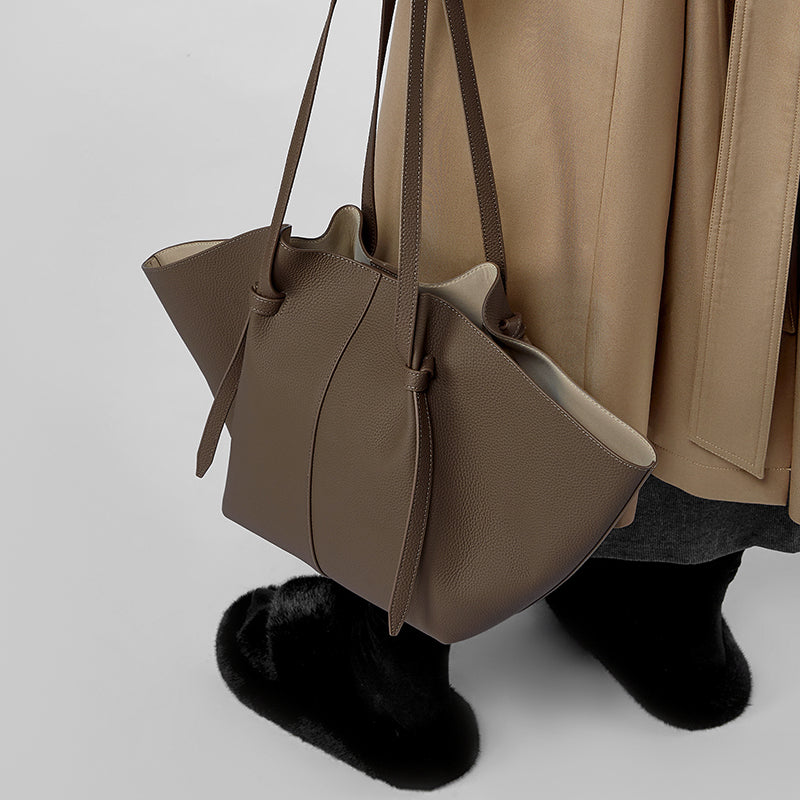 Glamour Jour Tote | Geniş Tasarım, Günlük Lüks Şıklık